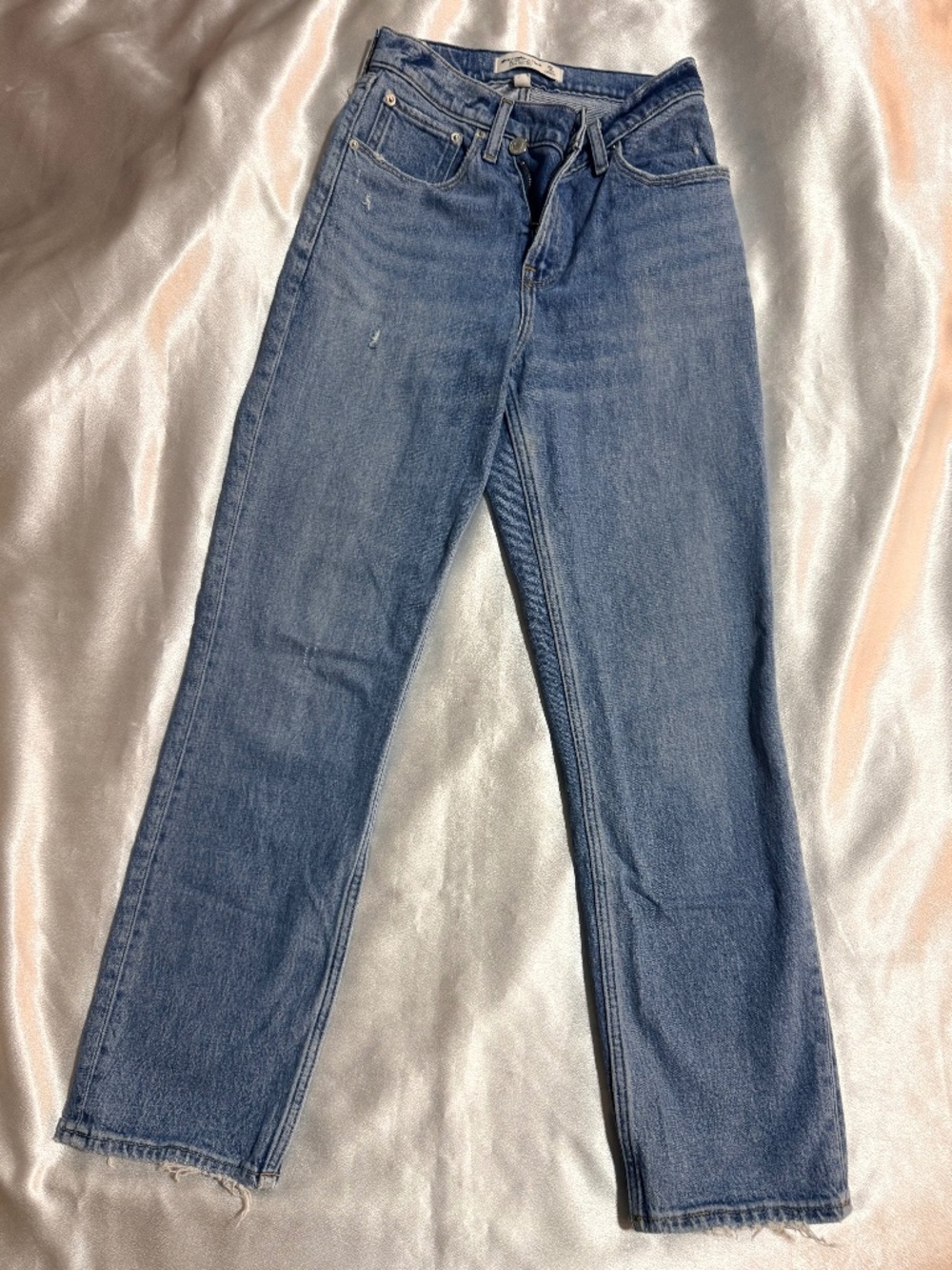 Abercrombie & Fitch Curve Love 90s Straight Ultra High Rise Jeans 25 / 0 XS